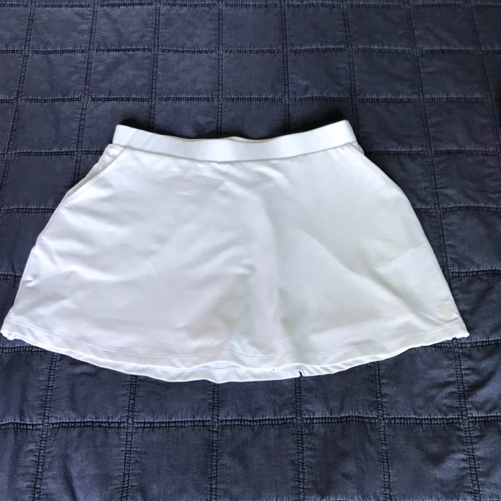 K-SWISS tennis skort with pockets